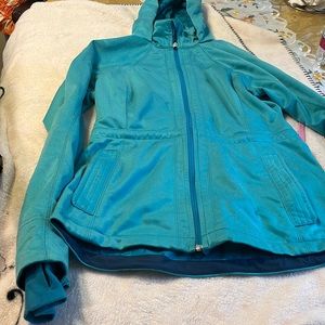 Lululemon yacket size 8